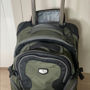 이글 크릭 올리브색 캐리어 백팩