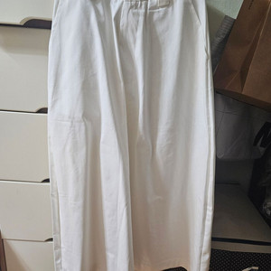 모스에디션 화이트진 통자스타일 m 새제품