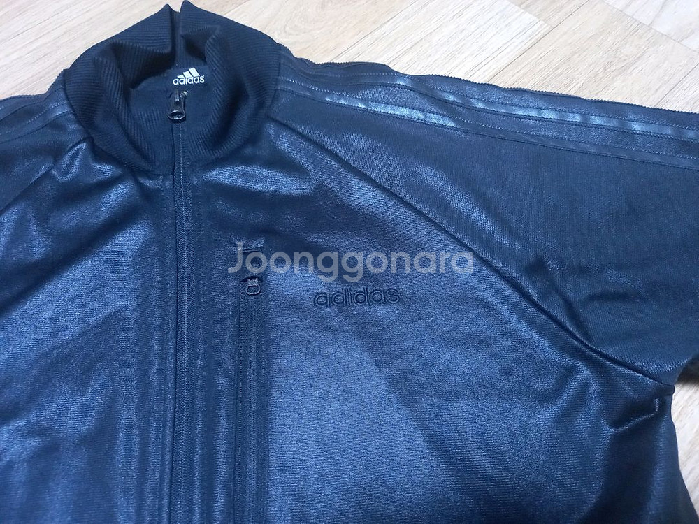 ADIDAS 아디다스 유광 져지 패딩점퍼--1