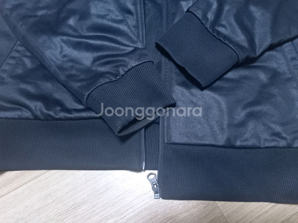 ADIDAS 아디다스 유광 져지 패딩점퍼--5