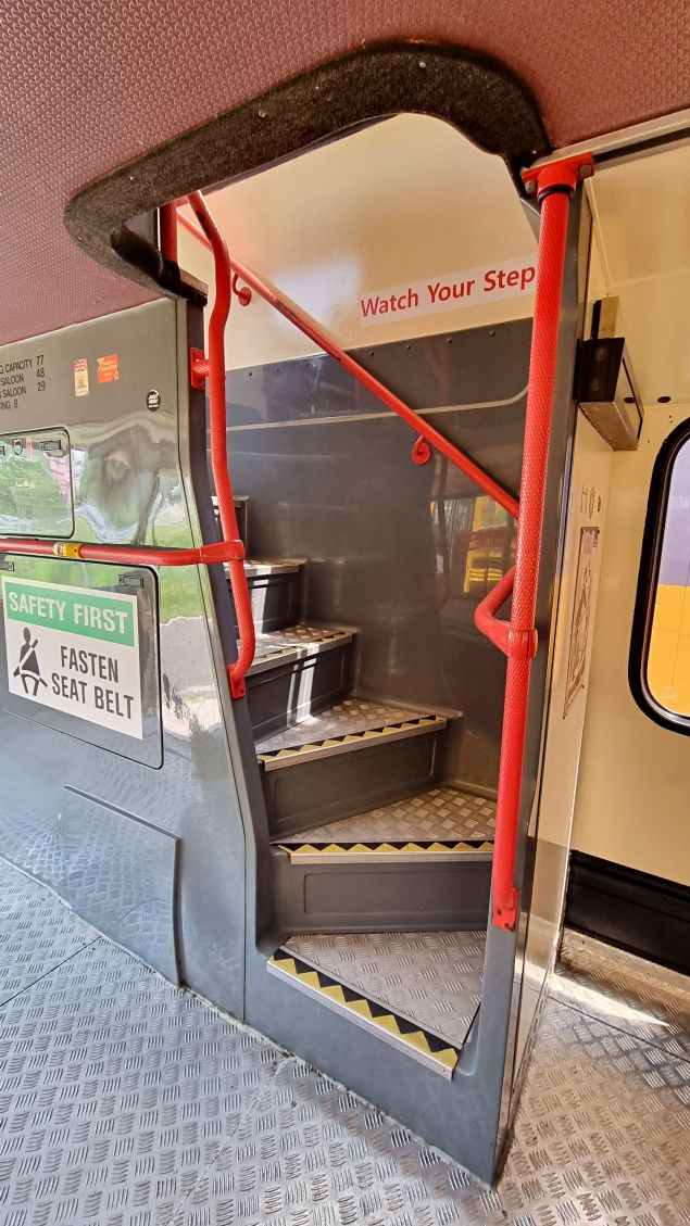 영국 런던 수입이층버스(중고버스) 카페용 전시용--6