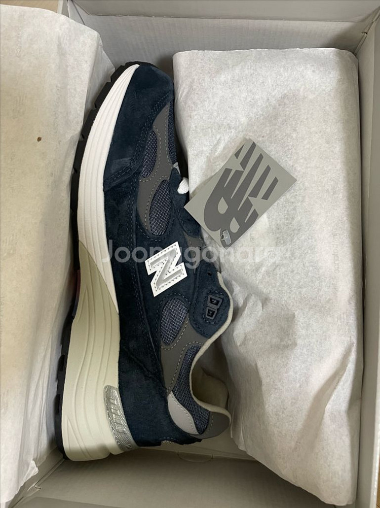 뉴발란스 992 네이비 us8.5 265 새제품--0