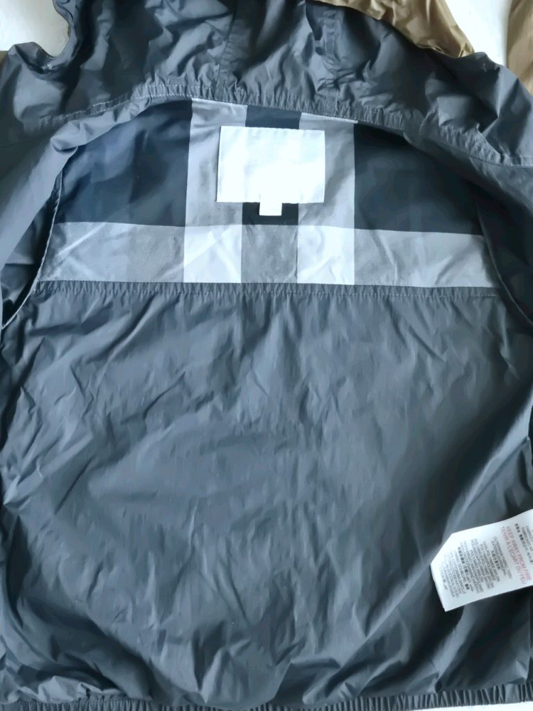 버버리 칠드런 바람막이 7Y 122cm--1