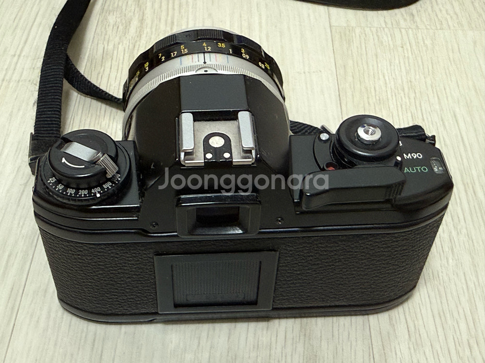 니콘EM수동필름카메라+50mm렌즈+필름1롤판매--2