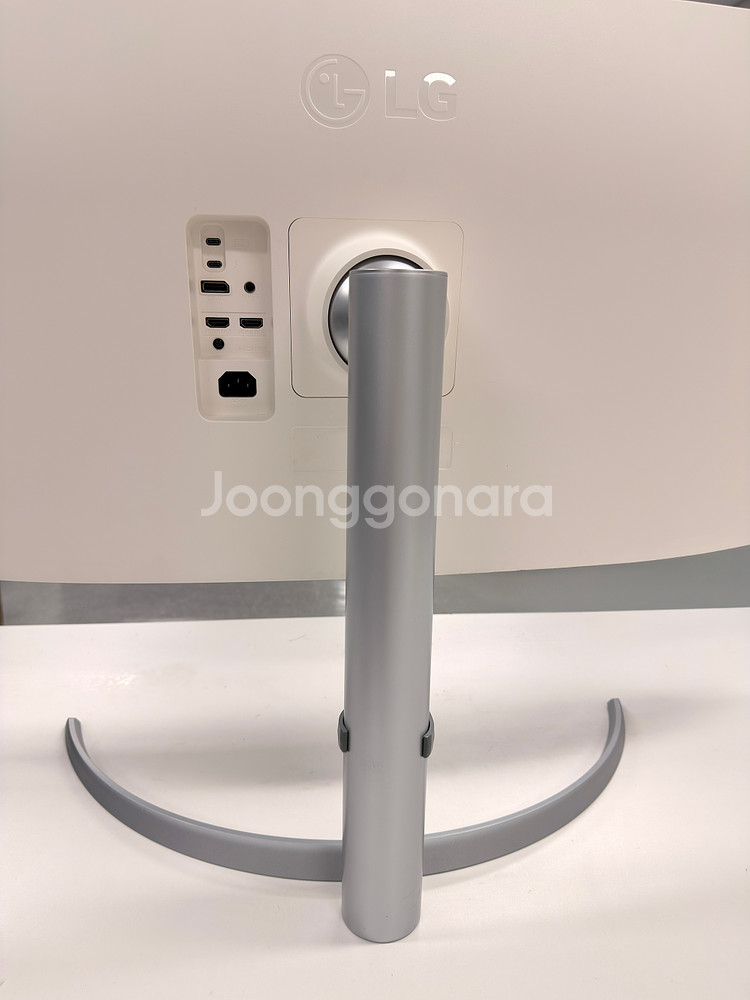 LG 울트라와이드 40WP95C 40인치 커브드 모니터--4