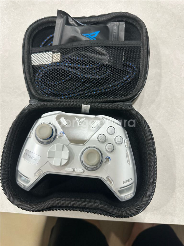 플라이디지 아펙스4 (APEX4) 팝니다.--1