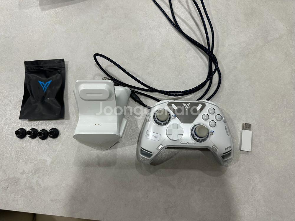 플라이디지 아펙스4 (APEX4) 팝니다.--0