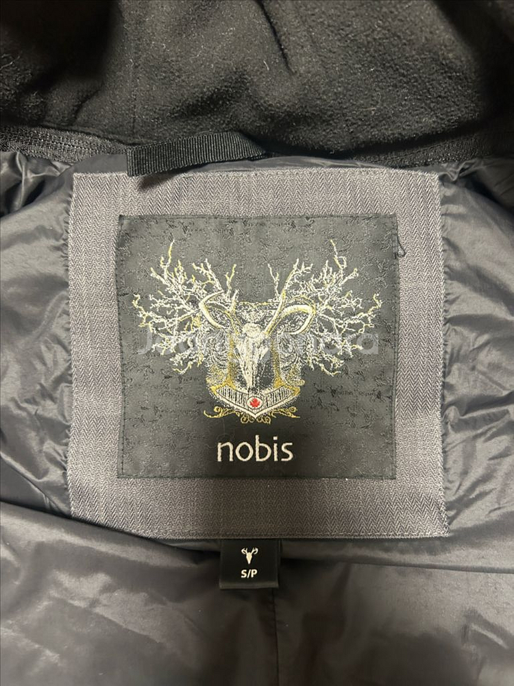 노비스 캐나디언 여성 패딩 팔아요--3