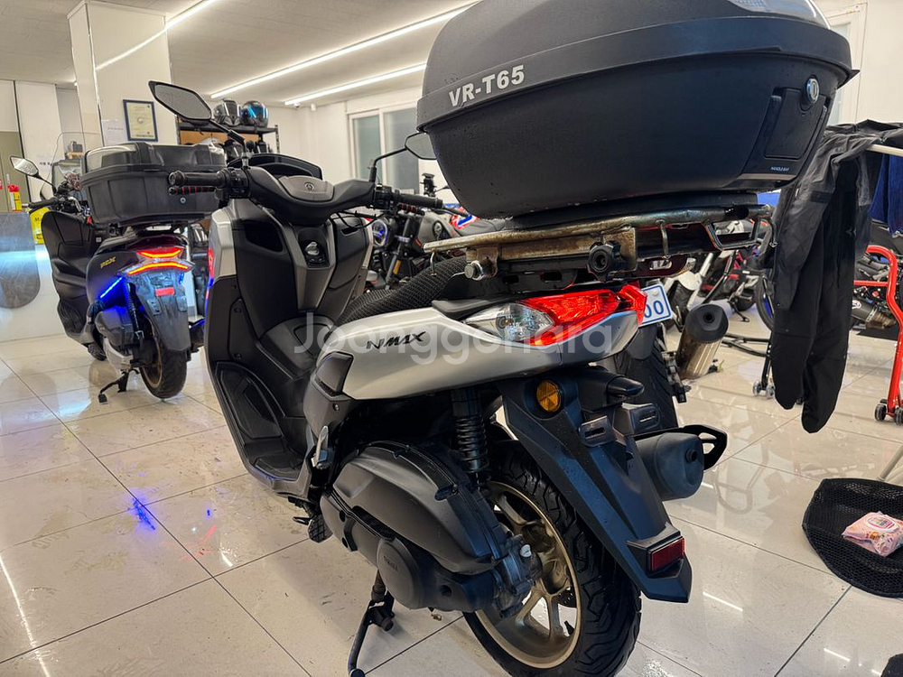 엔멕스 22년식 짧은키로수 팝니다--4