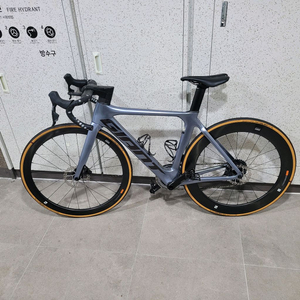 2022년식 자이언트 프로펠 어드밴스 1 팝니다.