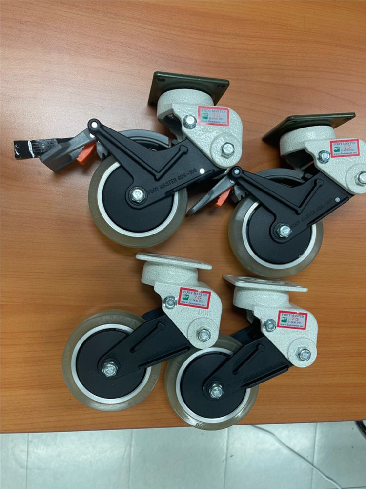 지덕산업 충격흡수 바퀴 캐스터 판매합니다 (총4개)--1
