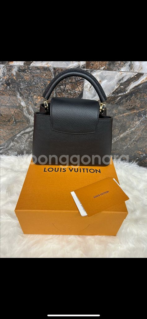루이비통 카퓌신 BB 블랙--1