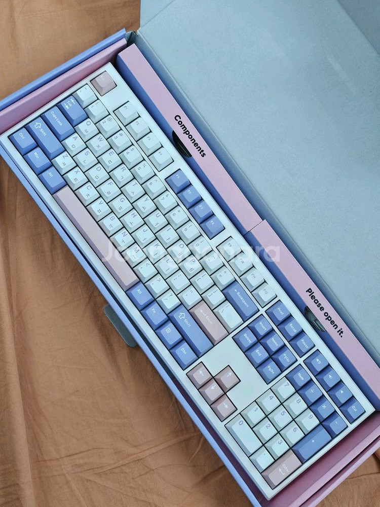 COX CQ8K108 게이밍 사무용 기계식 키보드--1