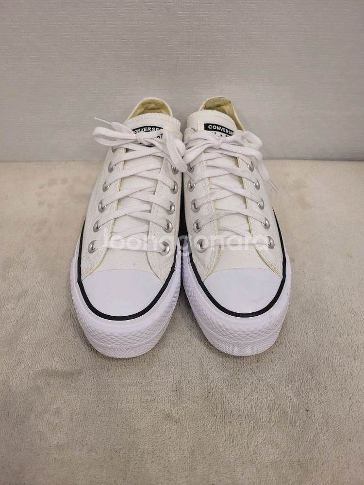 컨버스 척테일러 올스타 리프트 흰색 240mm--1