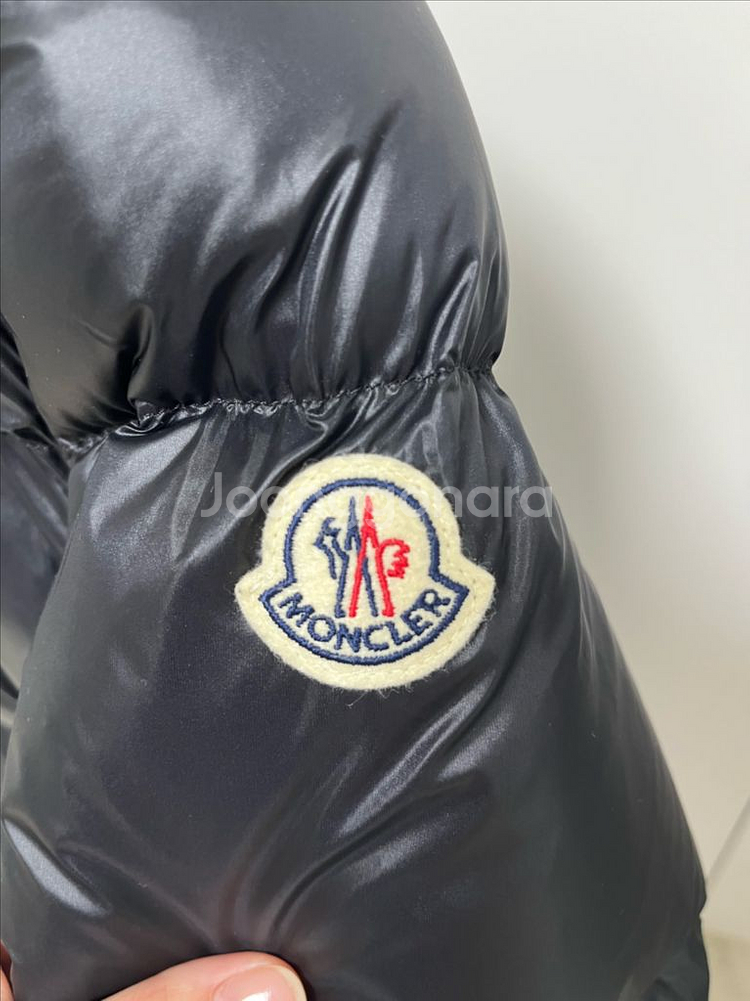 정품.몽클레어 Serittes 후드 쇼트 다운패딩--3