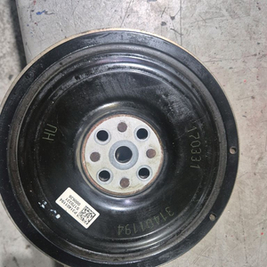 볼보xc90댐퍼풀리중고 s90댐퍼풀리중고 볼보댐퍼풀리중 이미지