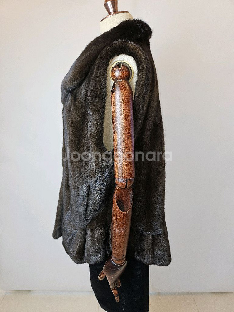 득템찬스 블랙 풀스킨 세미롱밍크베스트--4