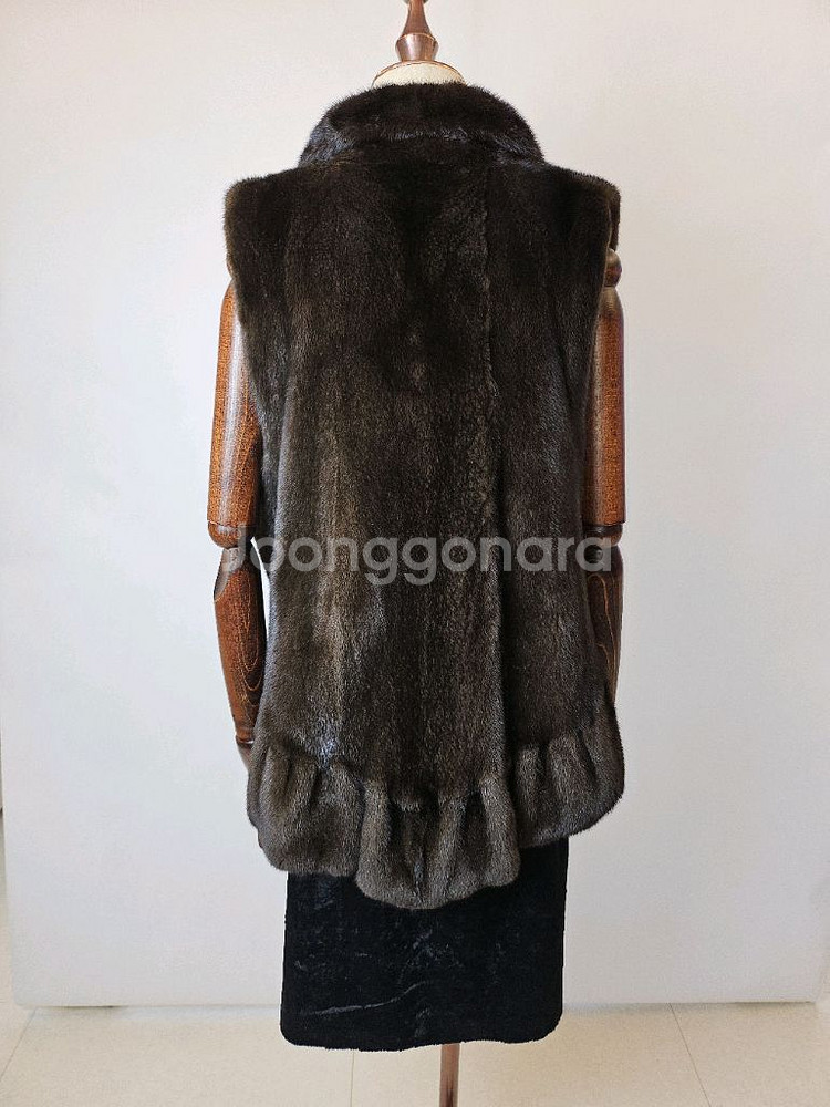 득템찬스 블랙 풀스킨 세미롱밍크베스트--5