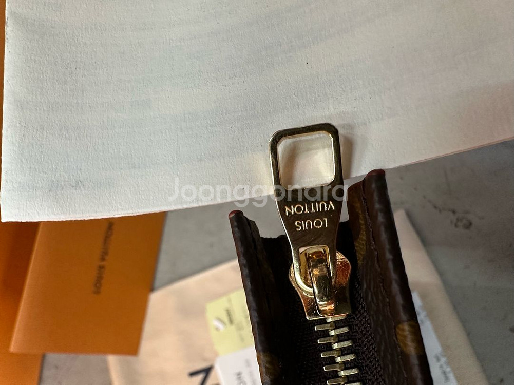 루이비통 포쉐트 토일렛 26 (M93547) 판매합니다--2