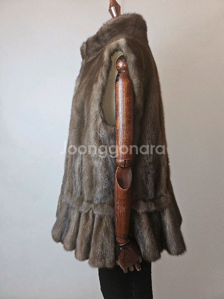 득템찬스 최고급 실버블루 풀스킨 밍크베스트--4