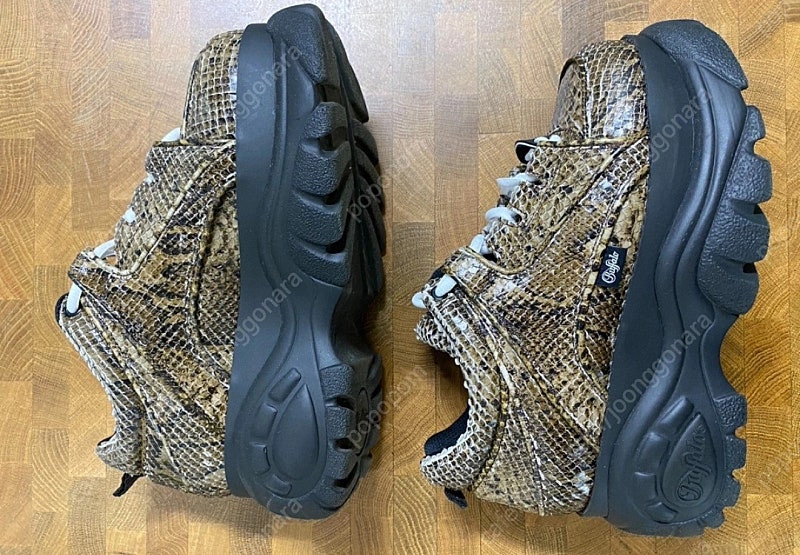 준야 와타나베 꼼데가르송 X 버팔로 콜라보 이미지