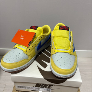 나이키 조던1트레비스캇 카나리 230