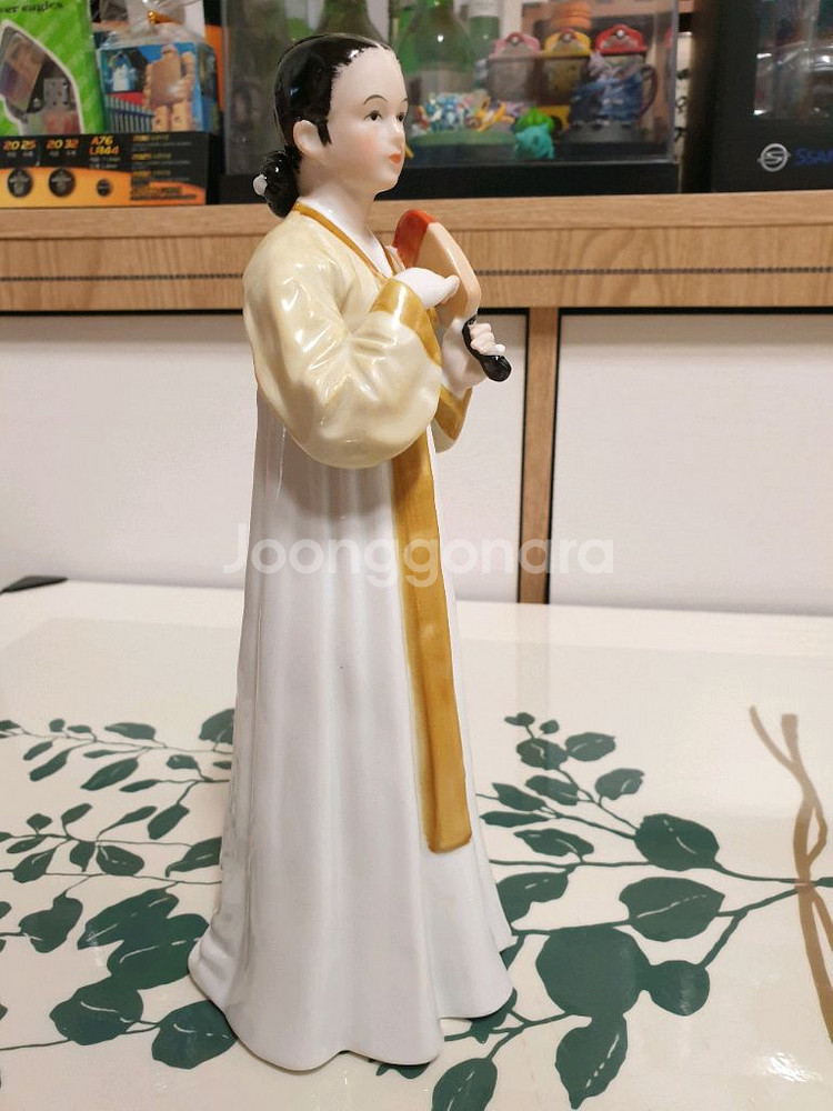 요업개발. 아리랑 부채 피겨린.도자기인형--2