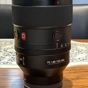 소니 FE 135mm F1.8 GM 렌즈 판매합니다