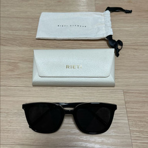 리에티 블랙 선글라스 팔아요.