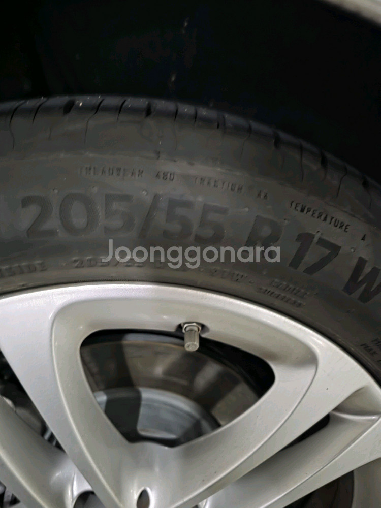 밴츠 a220 타이어 네 개--0