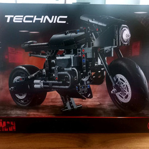 레고 42155 배트싸이클 중고 미전시 팝니다.