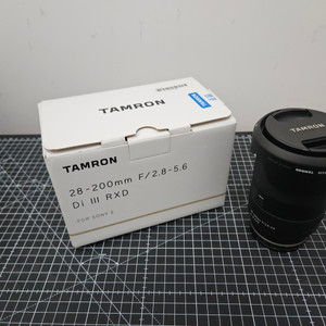 탐론 28-200