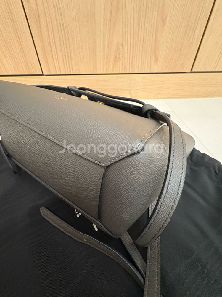 셀린느 벨트백 그레이 나노--2