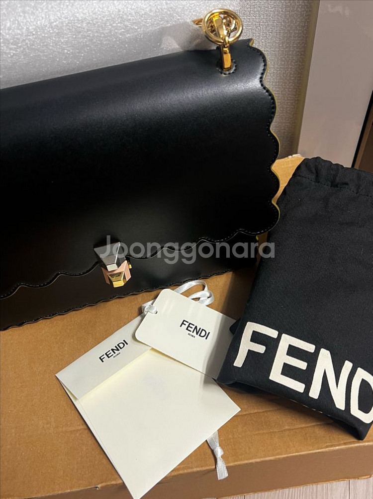 펜디 FENDI 칸아이 미디움 + 펜디 가방 스트랩--4