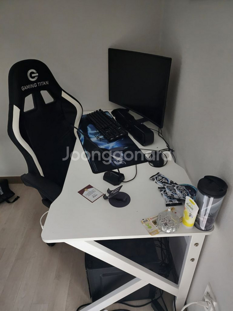 [사은품+무료배송]게이밍 책상 학생 철제 컴퓨터 테이블--4