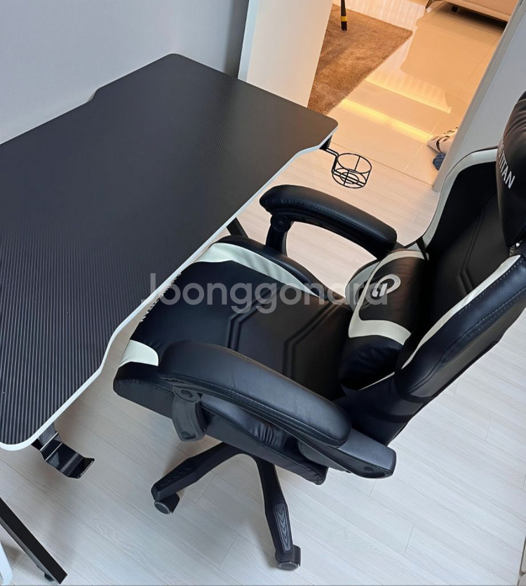 [사은품+무료배송]게이밍 책상 학생 철제 컴퓨터 테이블--7