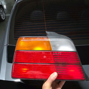 bmw e36 3시리즈 뒷데루등