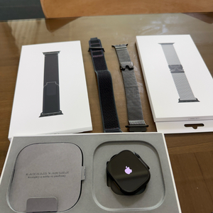 애플워치 울트라2 49mm 티타늄 블랙 + 스트랩 다수