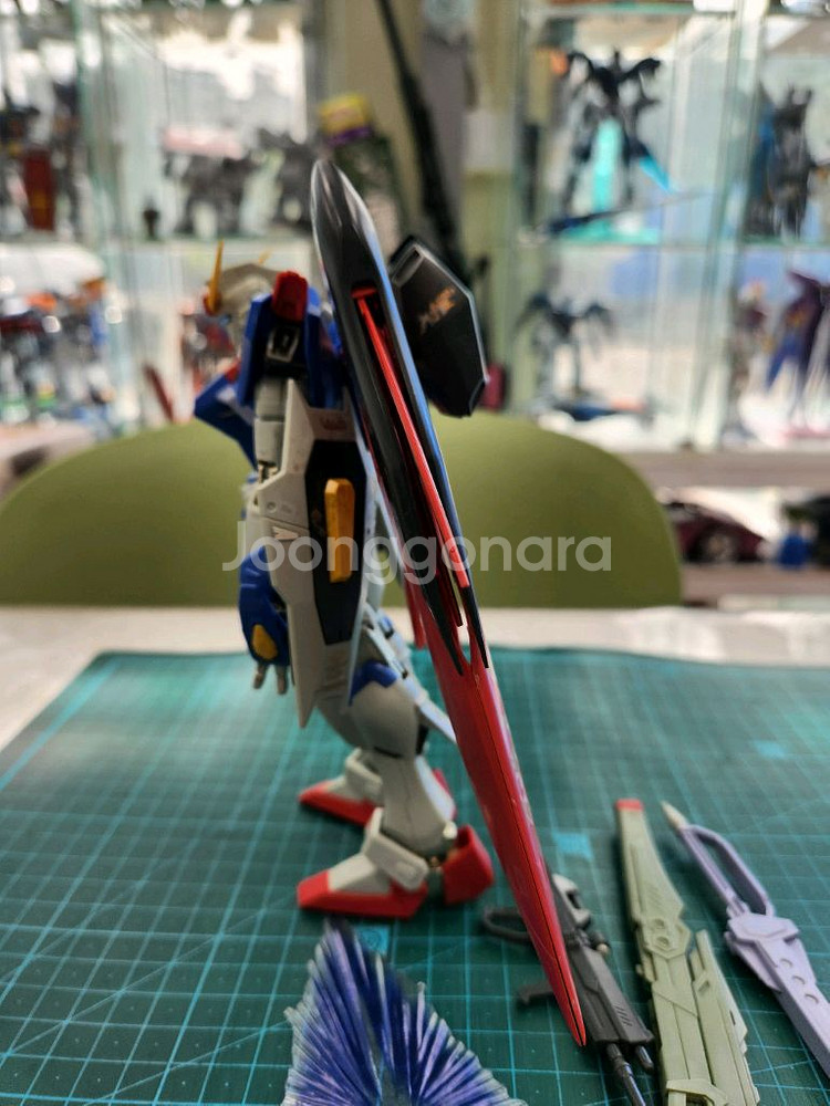 MG 데스티니 건담--1