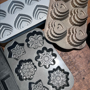 Nordic Ware 베이킹 틀 , 번트틀 팝니다.