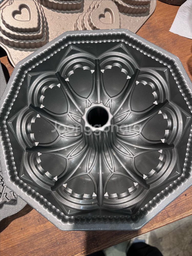 Nordic Ware 베이킹 틀 , 번트틀 팝니다.--1