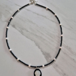 자개까메오 스피넬목걸이(새상품)