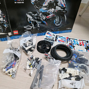 레고 테크닉 BMW M1000RR 모터사이클 세트