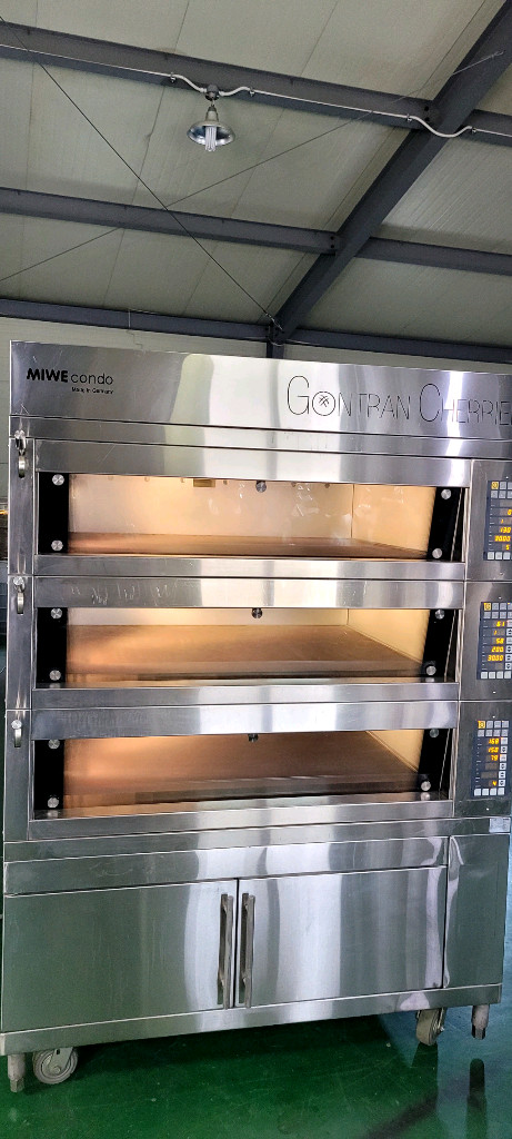 데크오븐 도우컨 컨벡션오븐 버티컬믹서기 발효기 등등 이미지