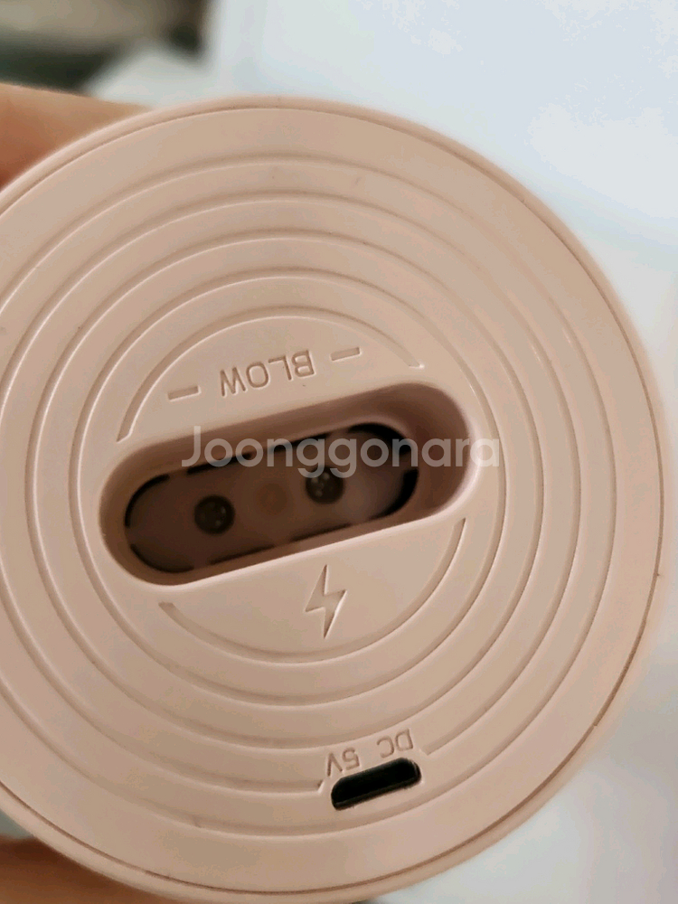 라이프썸 핸디형 무선 충전 청소기--3