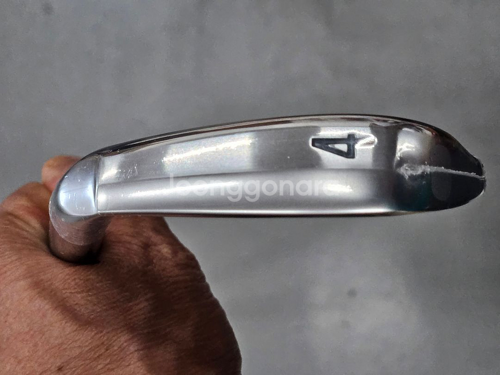 스릭슨 다이나믹 골드 S200 4번 아이언--0