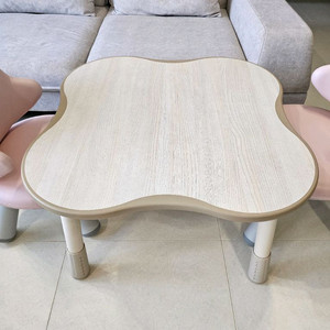 일룸 윙키즈 의자 2개+클로버 책상