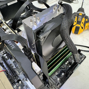 i7 10700k + B560M pro4 + ag400