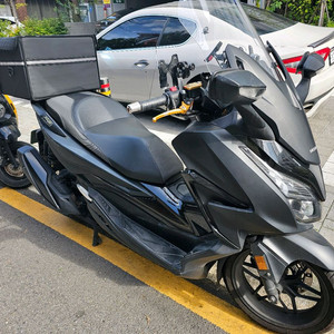 포르자350 22년식 구동계교환 사진있음