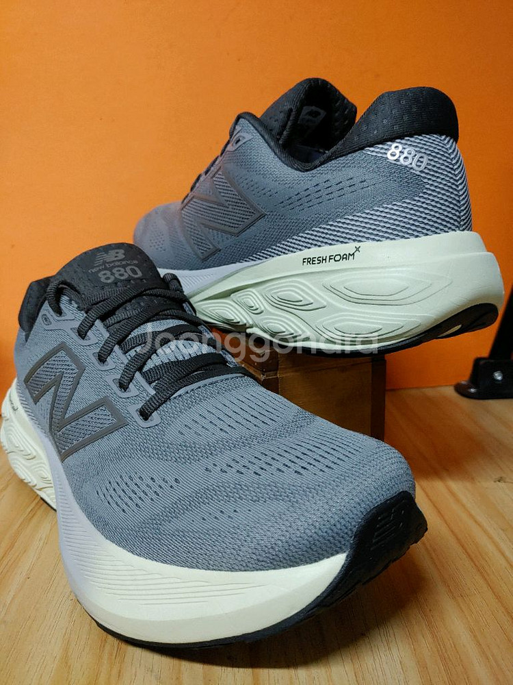 뉴발란스 프레쉬폼X880 V15(표기275추천270)--0
